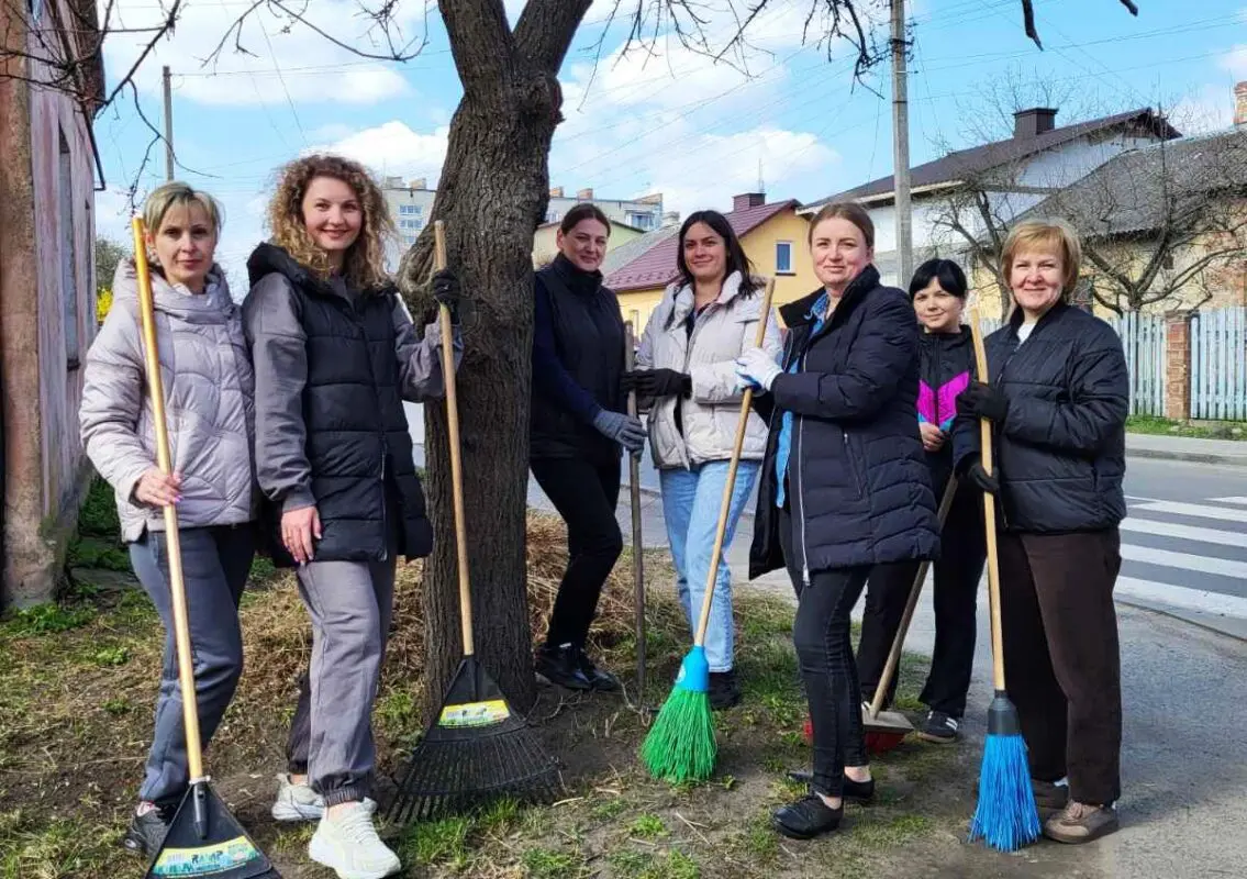 Масштабне весняне прибирання: громада навела лад у місті