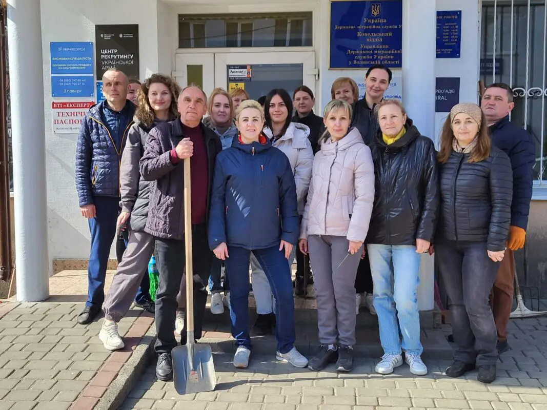 Масштабне весняне прибирання: громада навела лад у місті