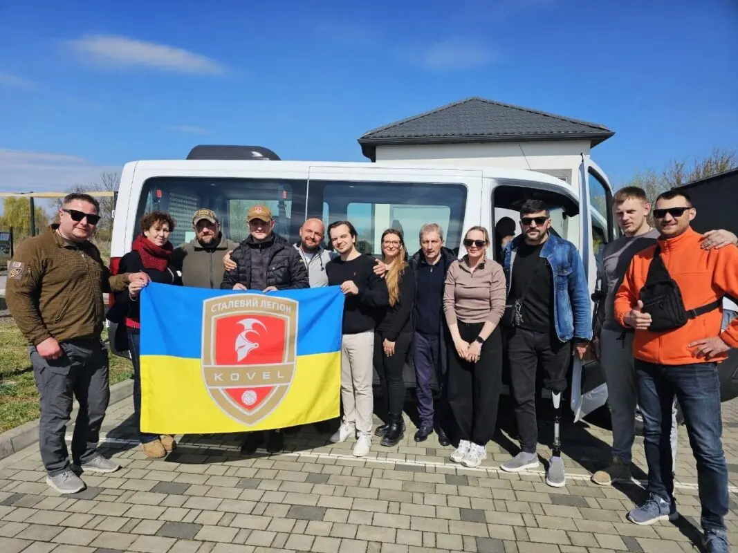 Німецькі партнери передали Ковелю спецтранспорт та сонячні панелі