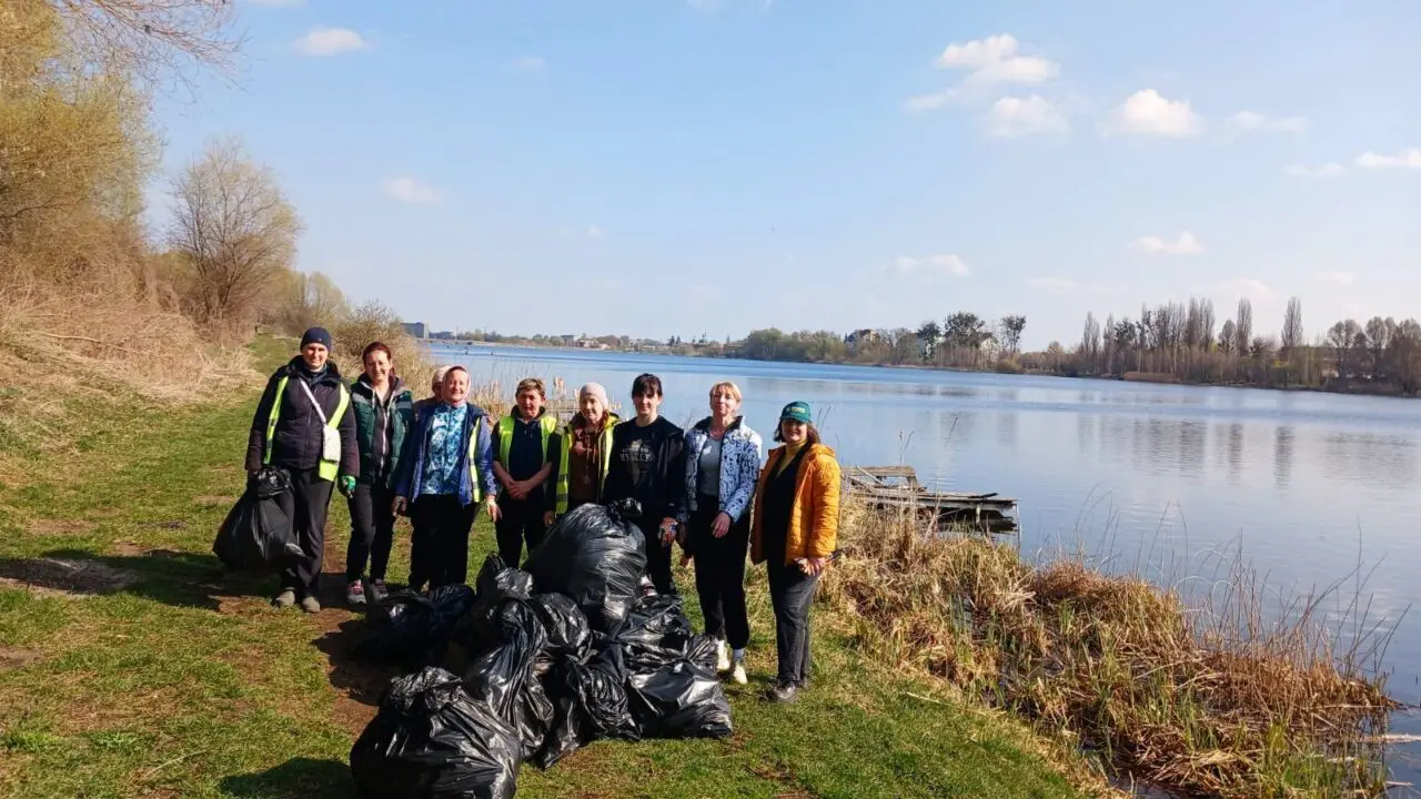 Масштабне весняне прибирання: громада навела лад у місті