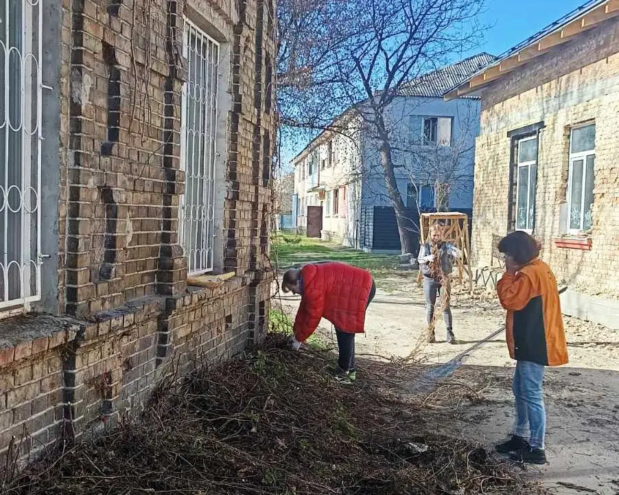 Масштабне весняне прибирання: громада навела лад у місті