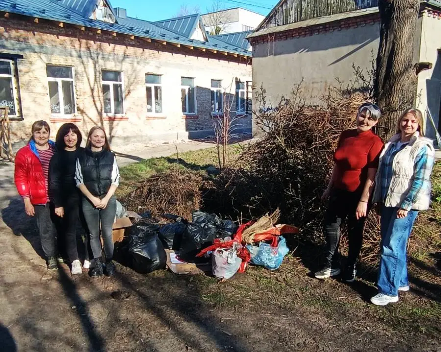 Масштабне весняне прибирання: громада навела лад у місті