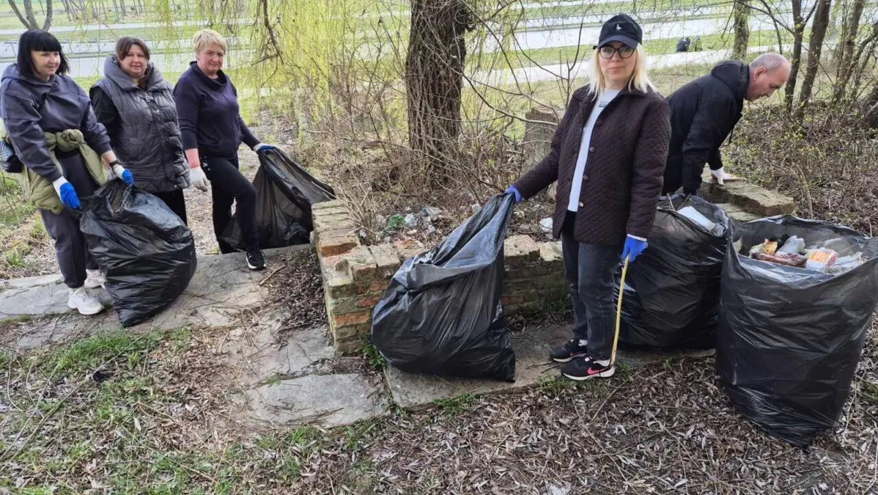 Масштабне весняне прибирання: громада навела лад у місті