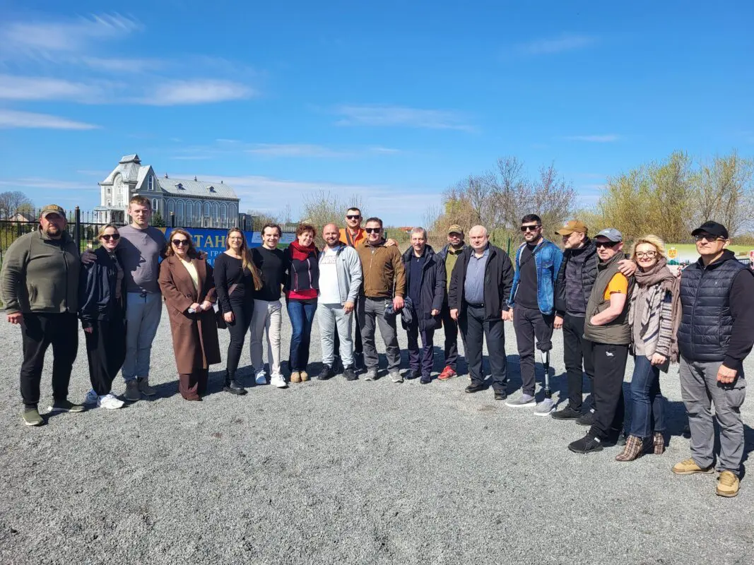 Німецькі партнери передали Ковелю спецтранспорт та сонячні панелі