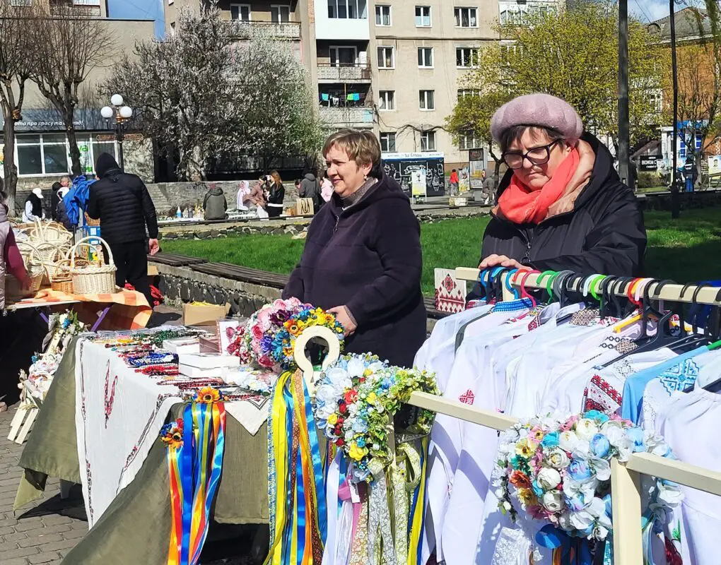 Благодійний ярмарок у Ковелі: традиції та допомога Захисникам