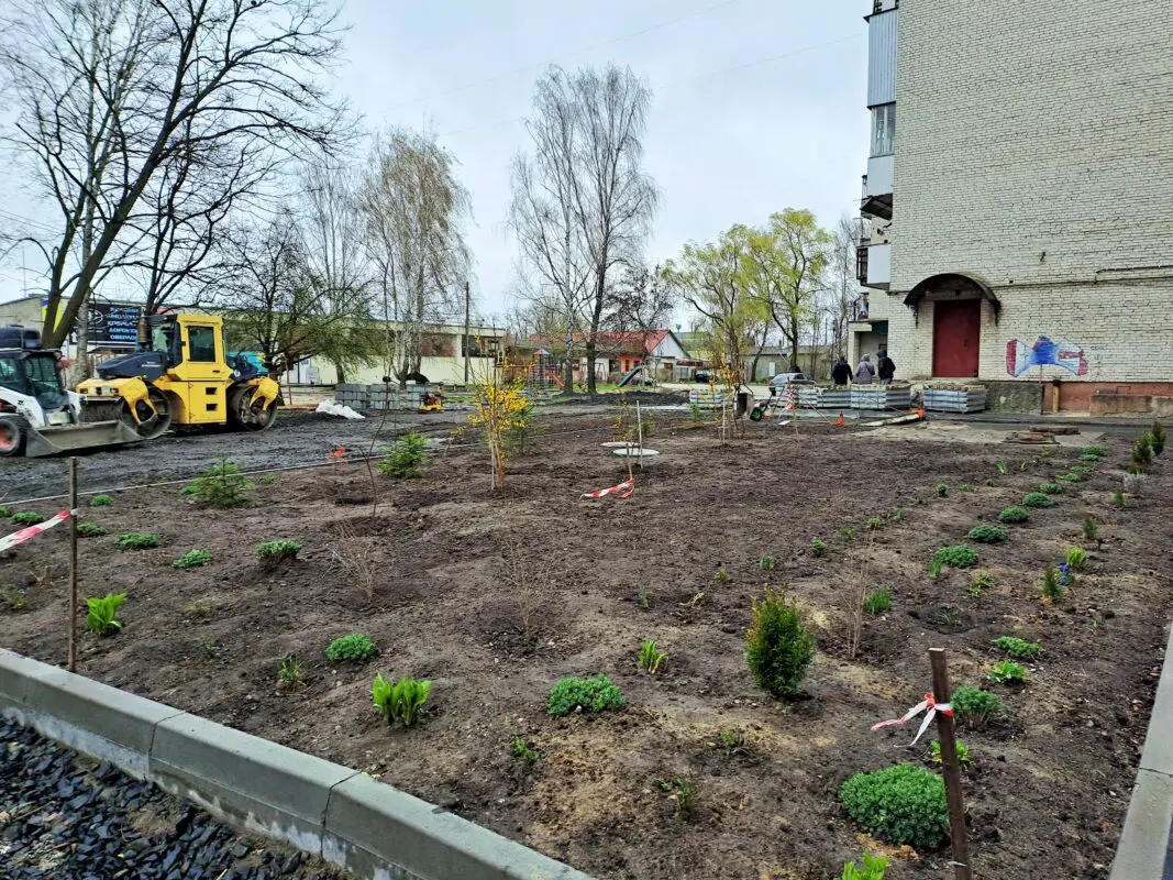 У Ковелі триває масштабний ремонт прибудинкових територій