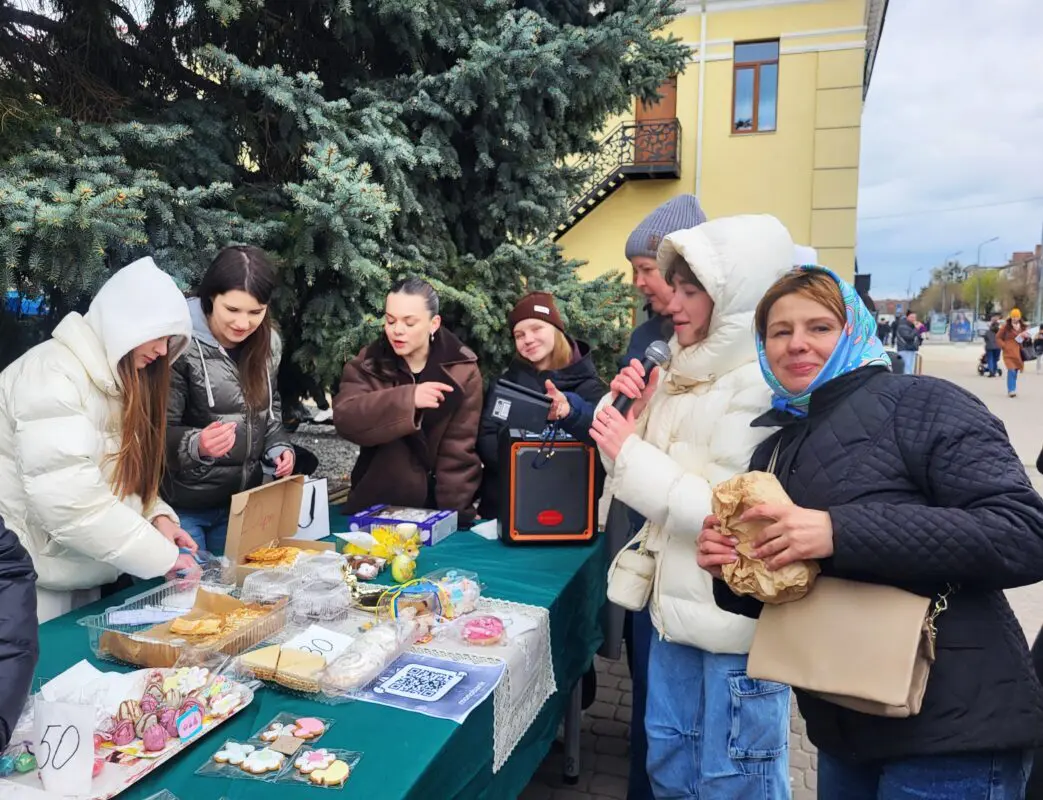 Ковель: Великодній ярмарок зібрав майже 192 тис. грн для ЗСУ