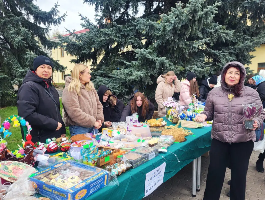 Ковель: Великодній ярмарок зібрав майже 192 тис. грн для ЗСУ