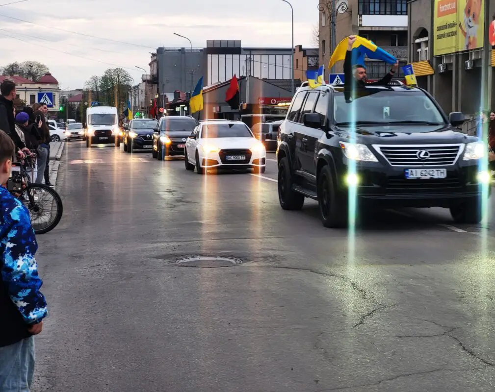 Ковель зустрів Героя: Максим Муха повернувся з полону