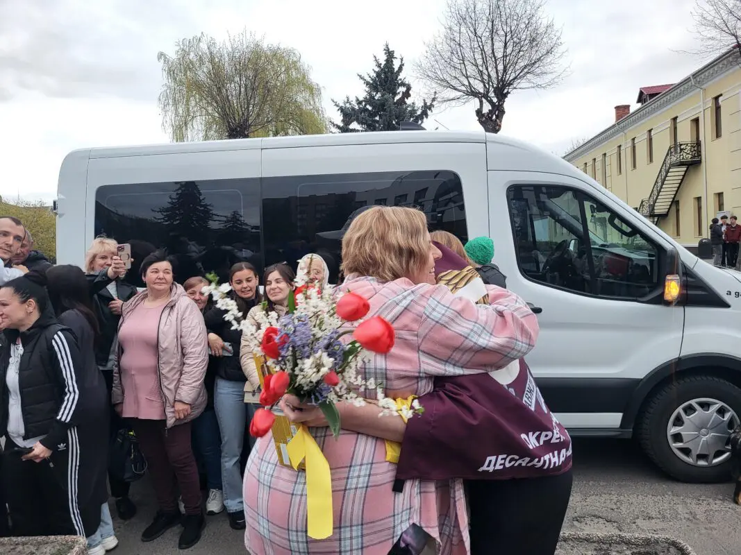 Ковель зустрів Героя: Максим Муха повернувся з полону