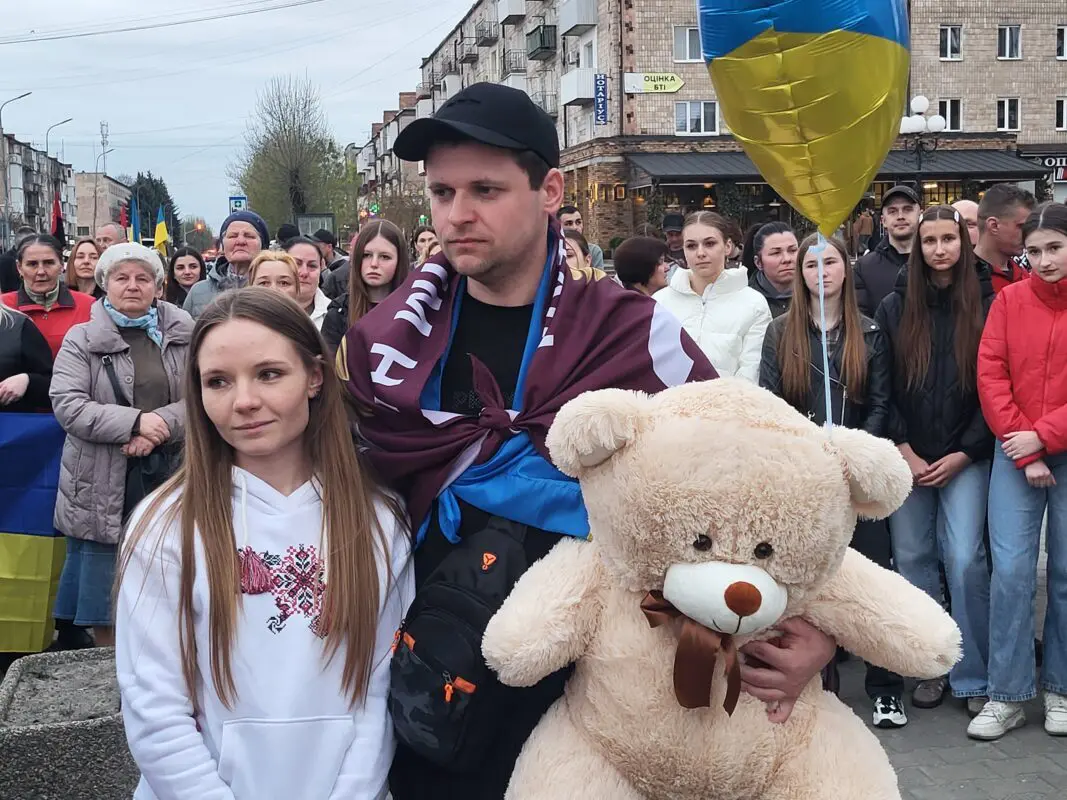 Ковель зустрів Героя: Максим Муха повернувся з полону