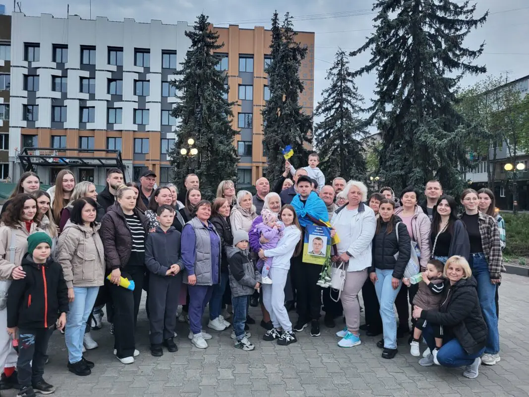 Ковель зустрів Героя: Максим Муха повернувся з полону