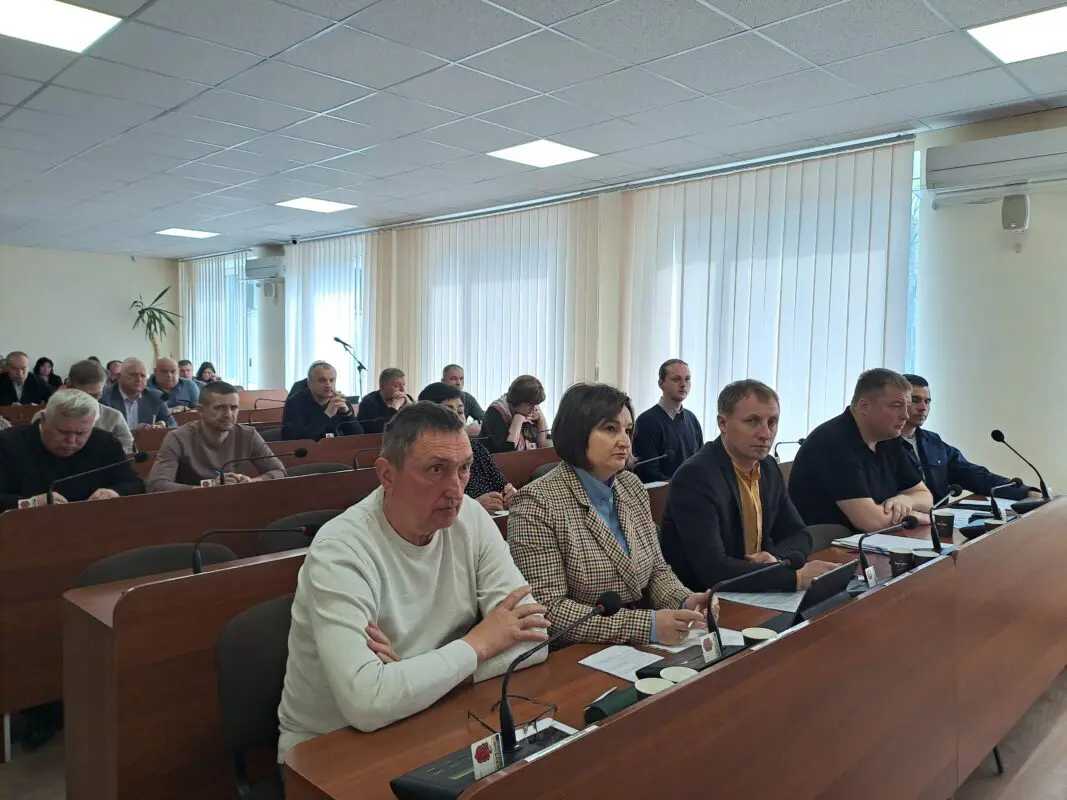 Міська рада внесла зміни до бюджету: пріоритети – оборона та освіта