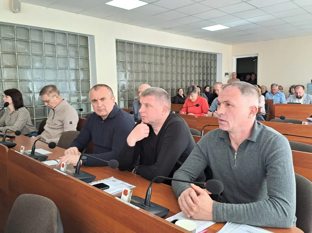 Міська рада внесла зміни до бюджету: пріоритети – оборона та освіта