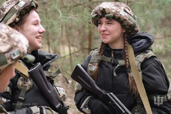 У Ковелі школярі пройшли військову підготовку на базі 100 омбр