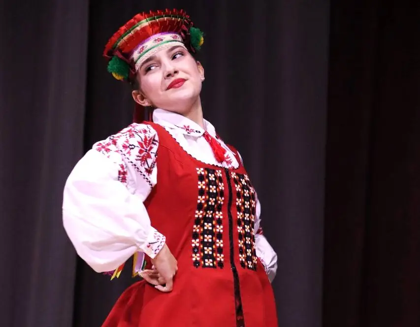 У Ковелі ансамбль «Барвінок» дав благодійний концерт: пів століття успіху та 24 номери