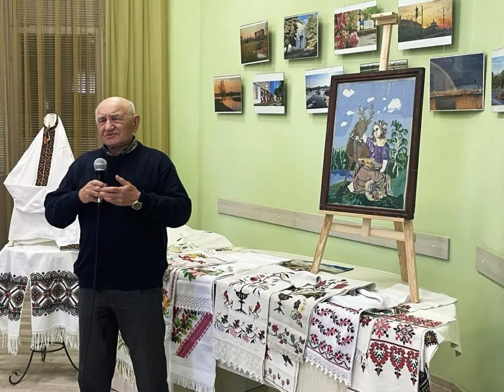 Університет ІІІ віку відзначив День вишиванки та завершення навчального року