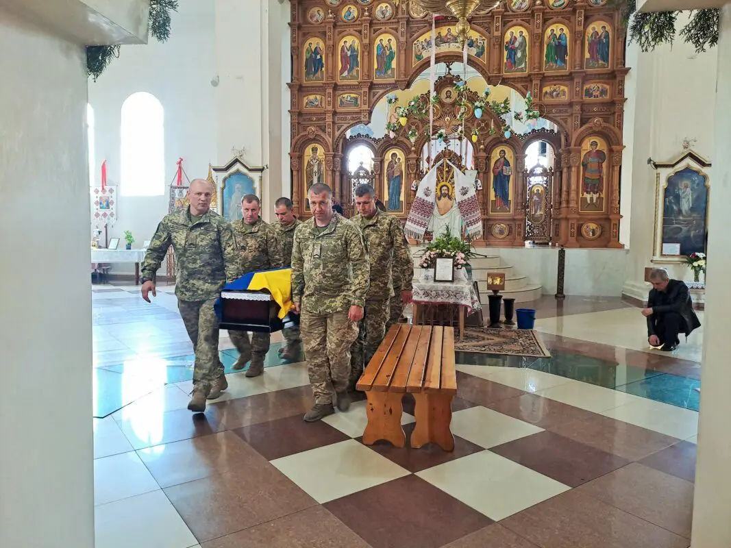 Ковель попрощався з розвідником-сапером Анатолієм Смалем