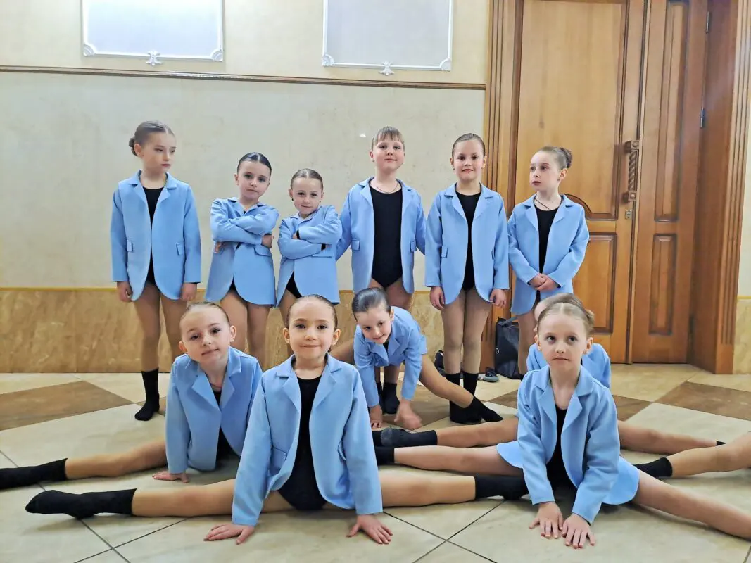 Школа «Dance art» зібрала 50 тисяч гривень для ЗСУ на дебютному концерті