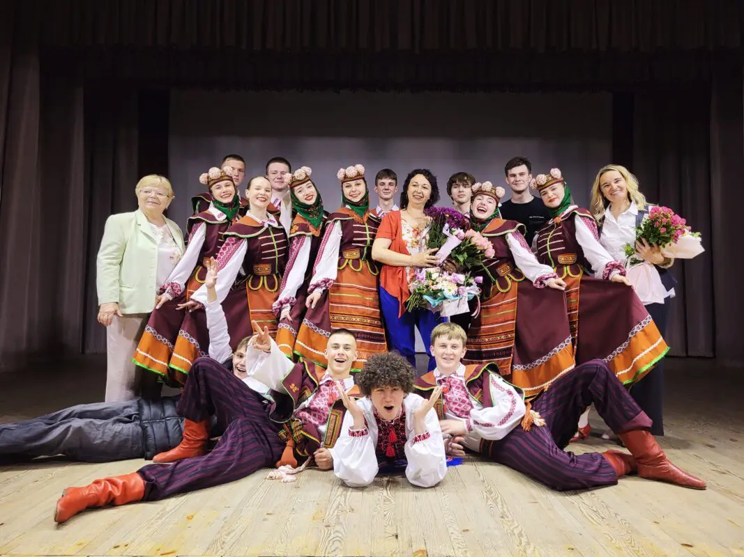 У Ковелі ансамбль «Барвінок» дав благодійний концерт: пів століття успіху та 24 номери