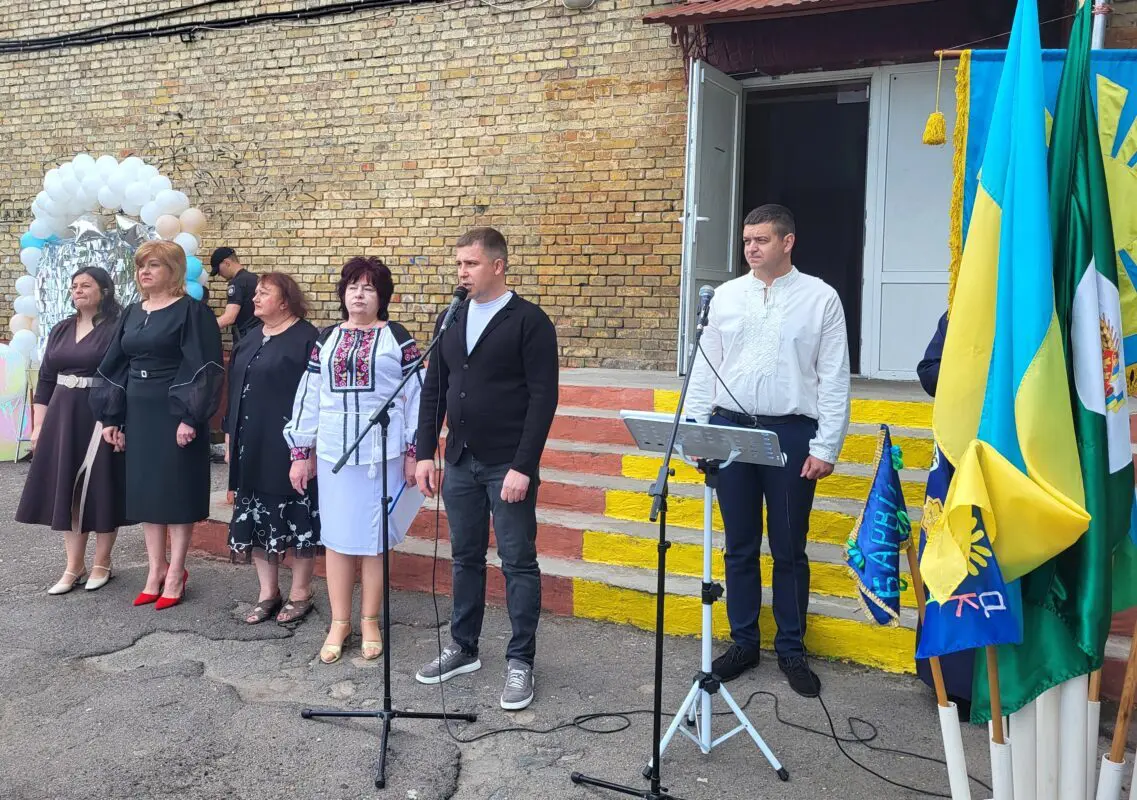 Останній дзвоник у Ковелі: понад 670 випускників попрощалися зі школою