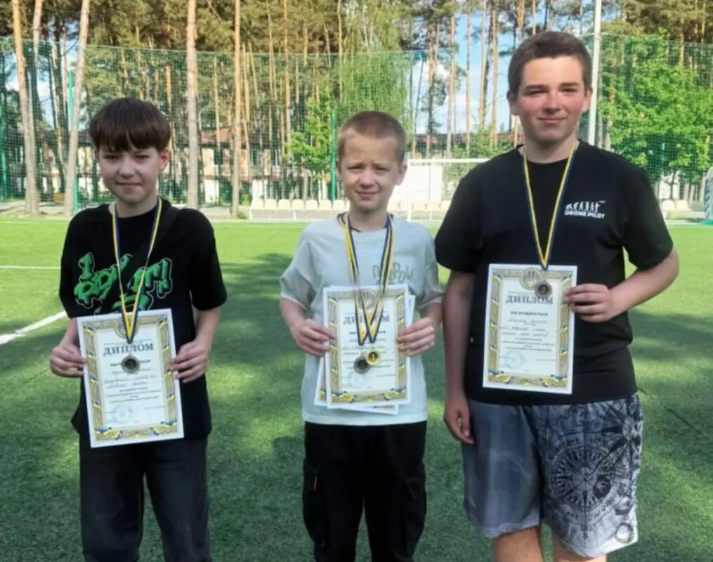 Юні авіамоделісти Волині змагалися у Ковелі: визначено переможців