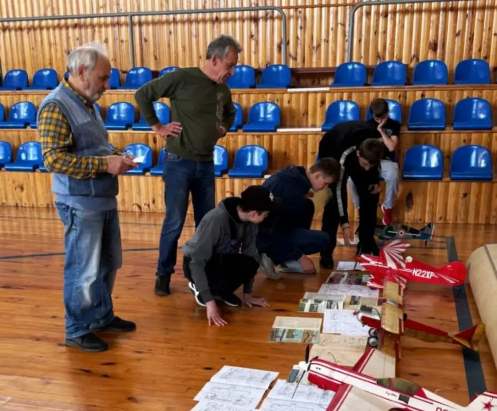 Юні авіамоделісти Волині змагалися у Ковелі: визначено переможців