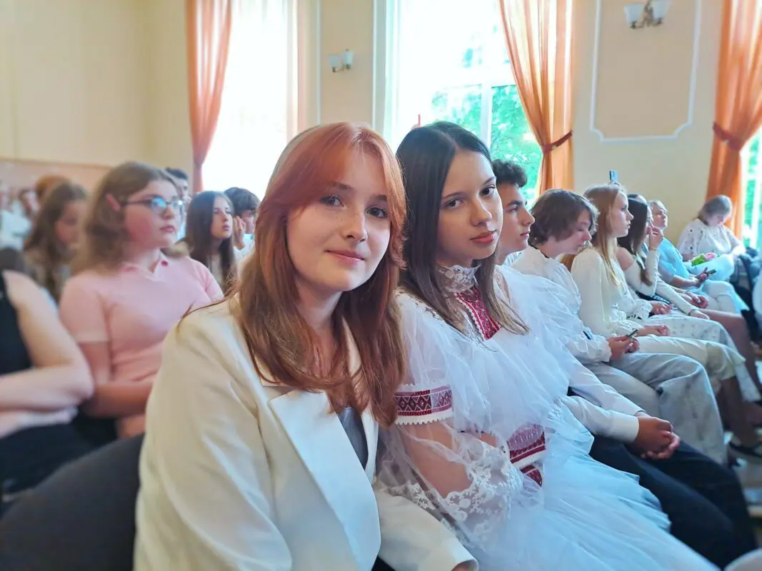 У Ковелі 73 випускники школи мистецтв отримали свідоцтва про освіту