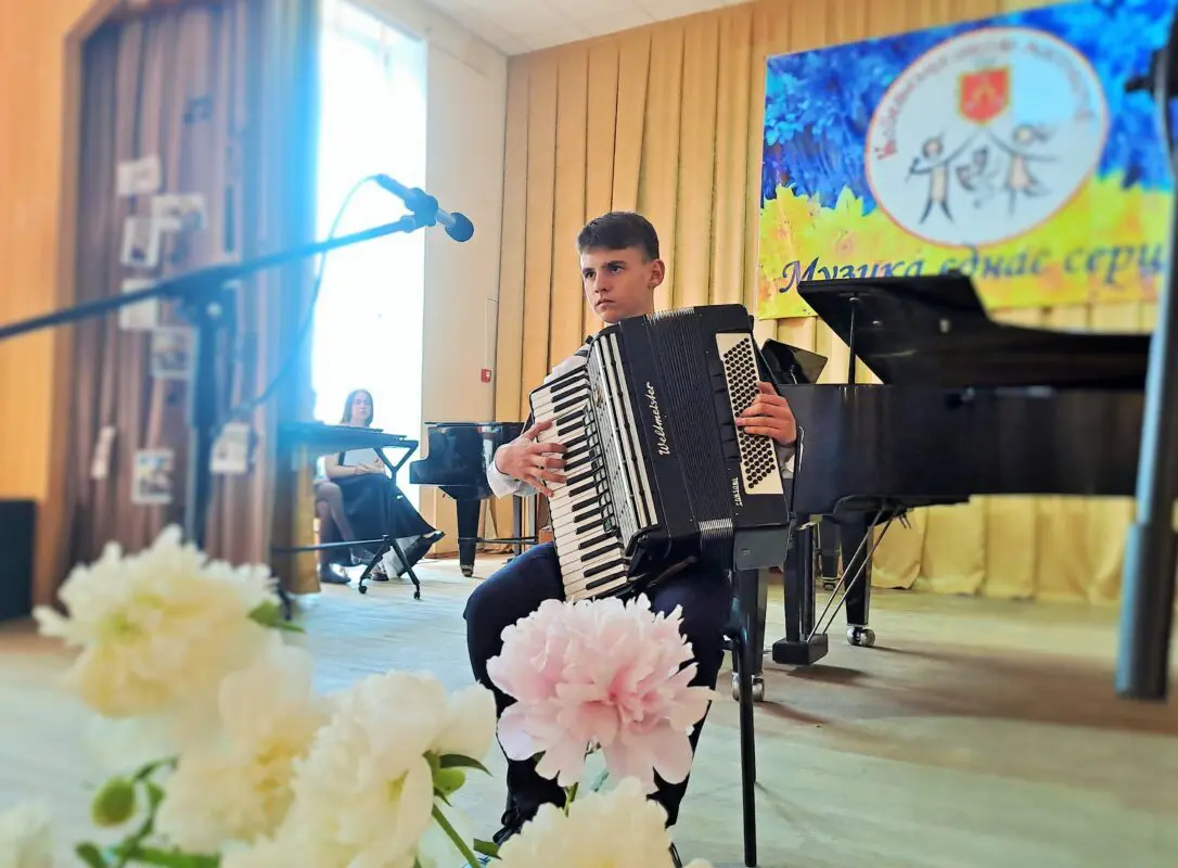 У Ковелі 73 випускники школи мистецтв отримали свідоцтва про освіту
