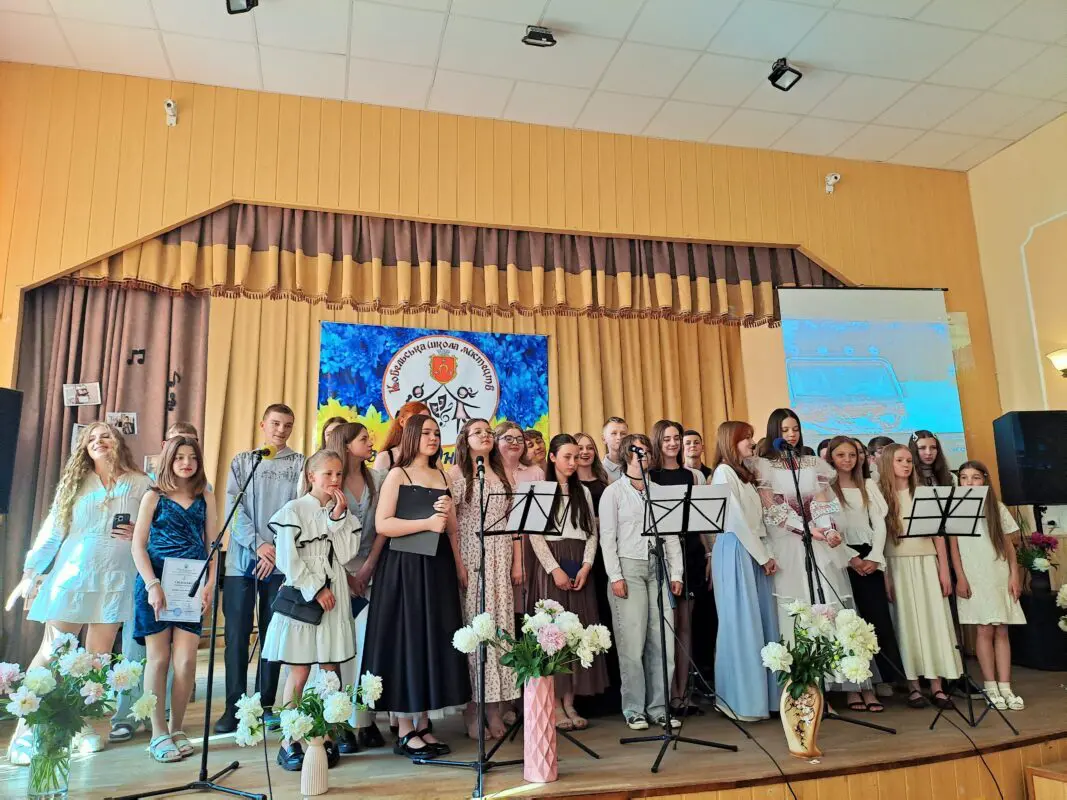 У Ковелі 73 випускники школи мистецтв отримали свідоцтва про освіту