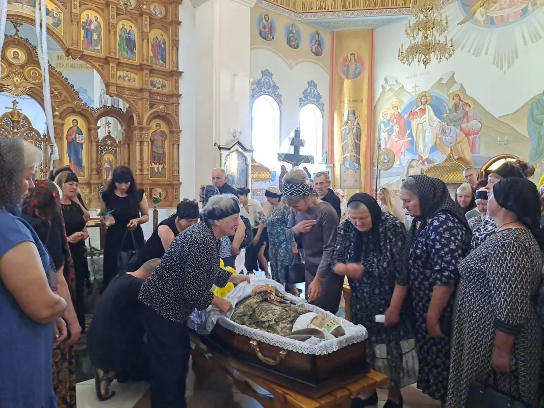 Ковель попрощався з Героєм Валентином Ліпичем, який помер після фронту
