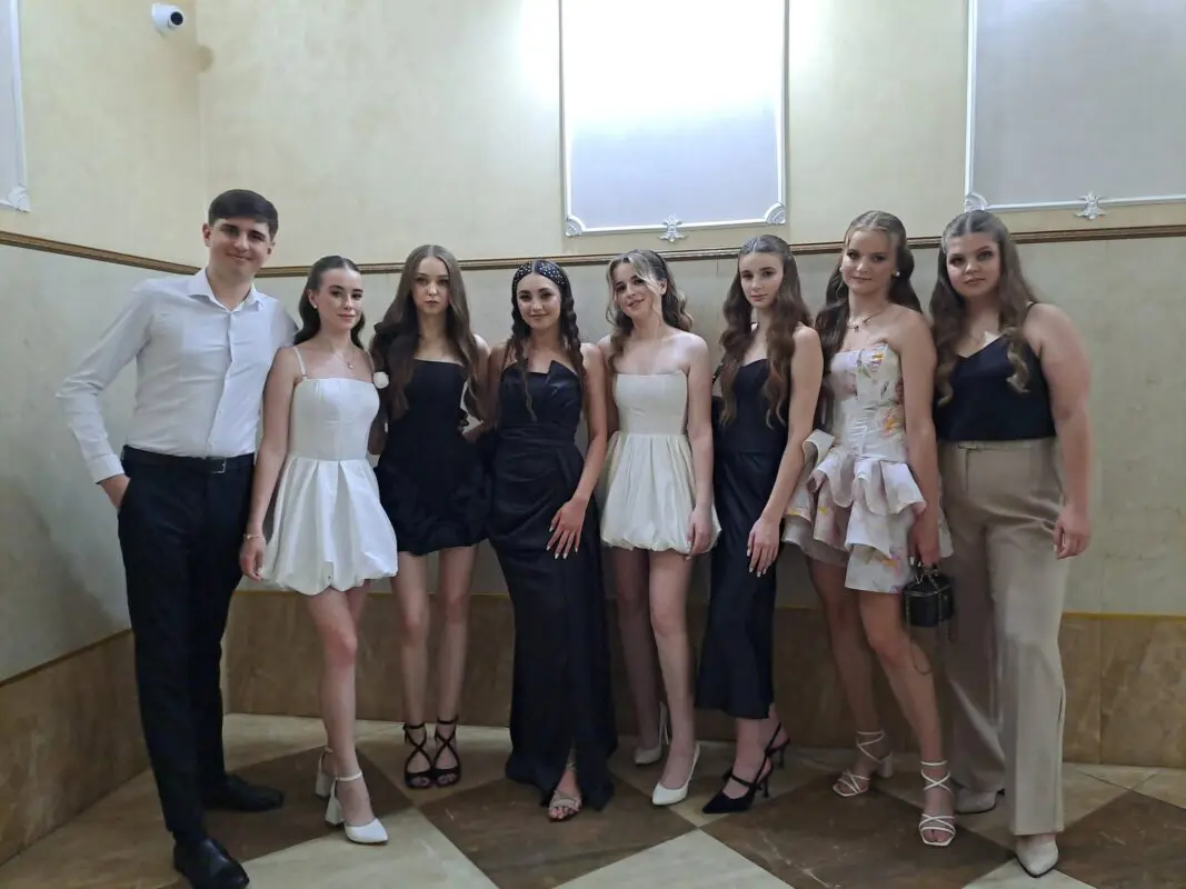Дипломи отримали 84 випускники медичного коледжу: вітав мер Ігор Чайка