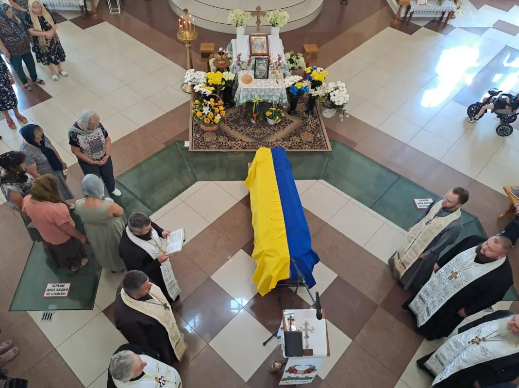 Ковель провів в останню путь Андрія Повха: загинув на Донеччині 20 місяців тому