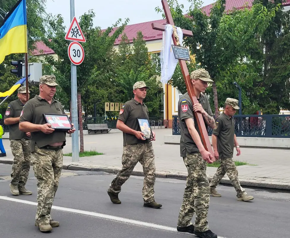 Ковельщина попрощалася з воїном Віталієм Мартинюком, який загинув на Харківщині