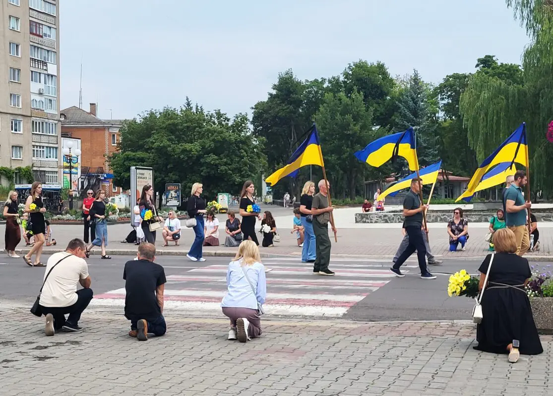 Ковельщина попрощалася з воїном Віталієм Мартинюком, який загинув на Харківщині