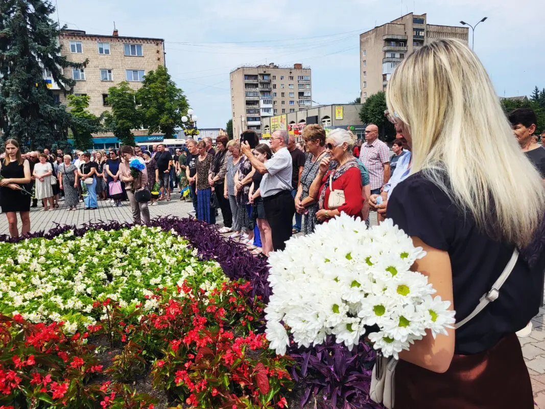 Ковельщина попрощалася з воїном Віталієм Мартинюком, який загинув на Харківщині