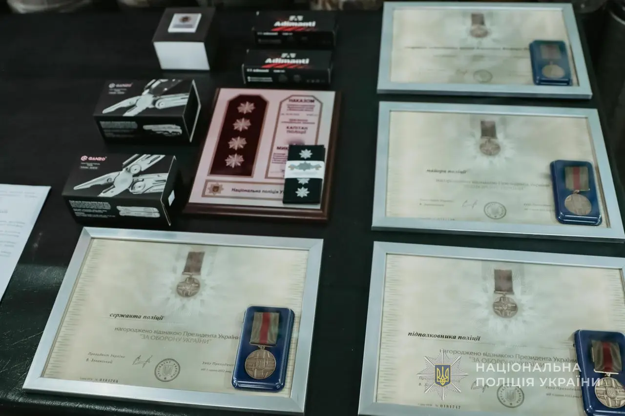 Начальник поліції Волині привітав бійців на одному з донецьких напрямків