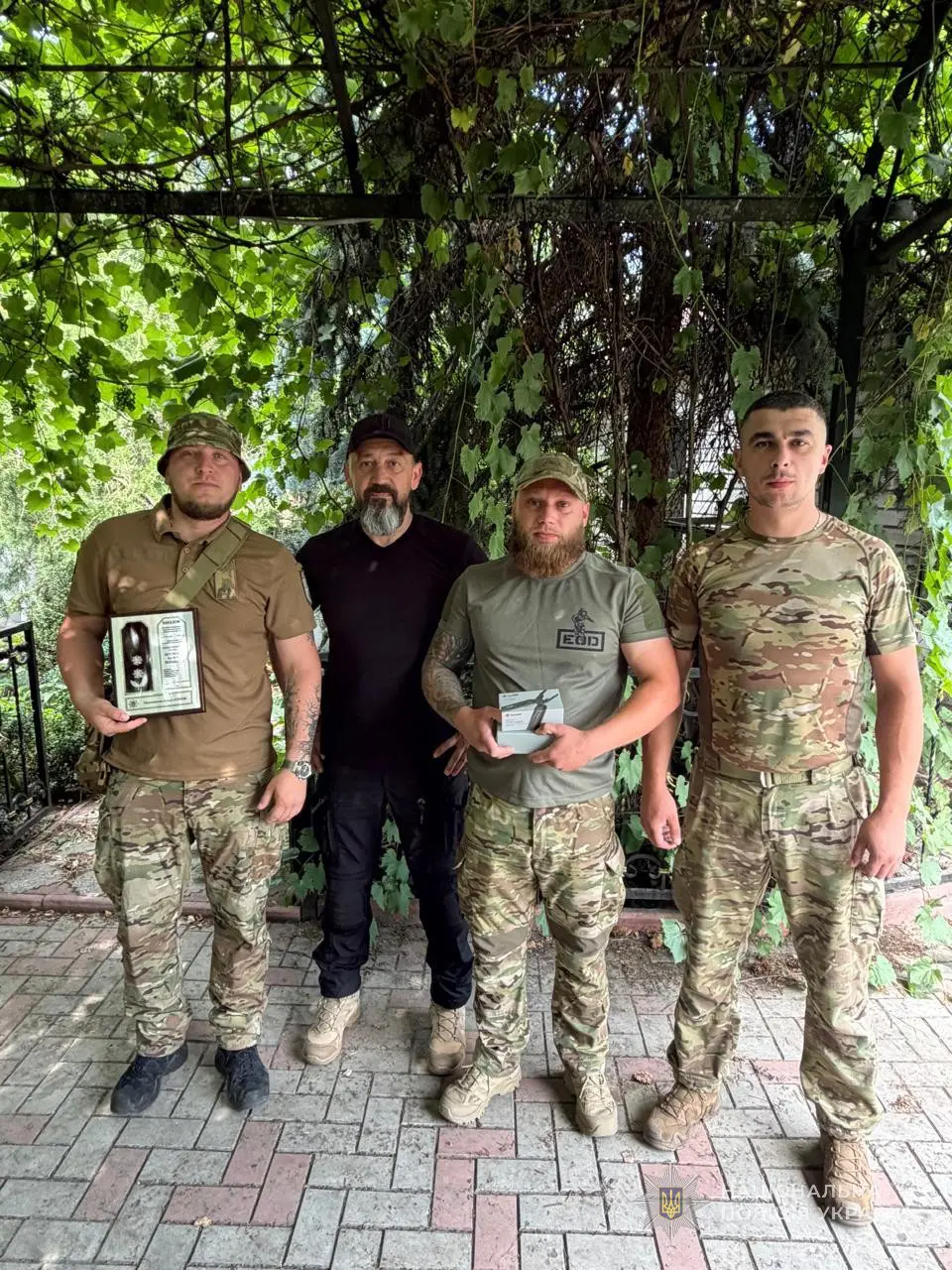 Начальник поліції Волині привітав бійців на одному з донецьких напрямків