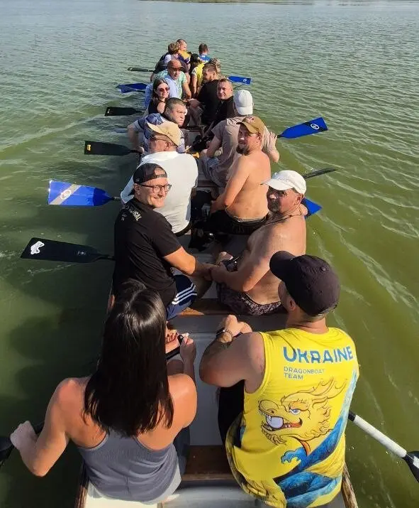 Ковельські ветерани вперше опанували парадрагон з чемпіоном світу Дмитром Назаруком