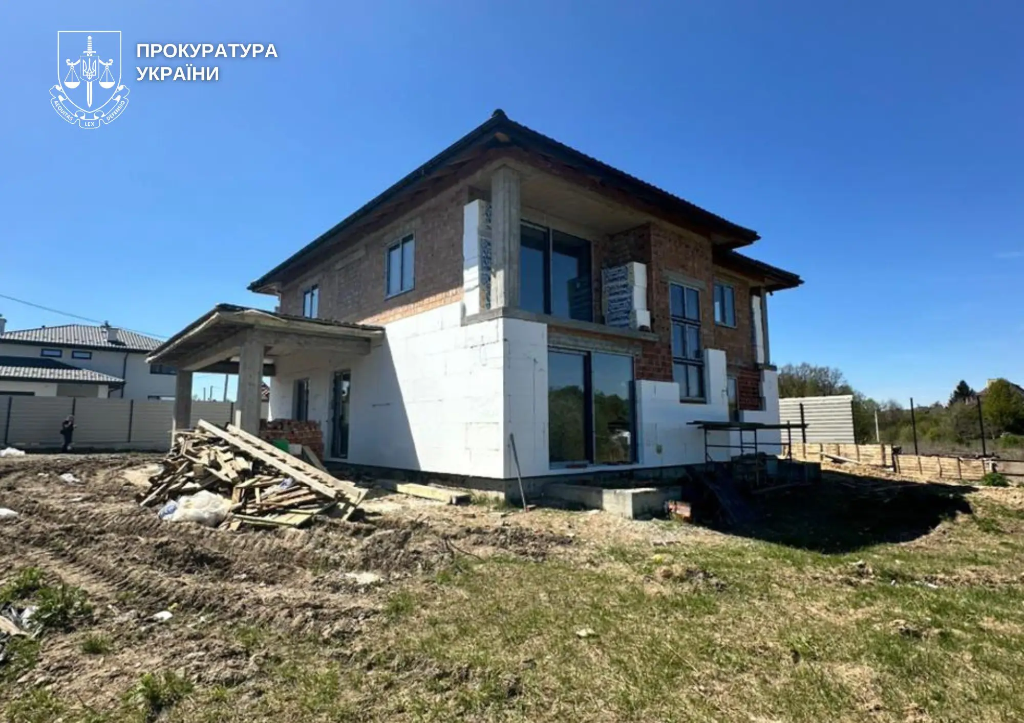 Депутату на Волині повідомили про підозру: відправляв працівників УЗ будувати дім